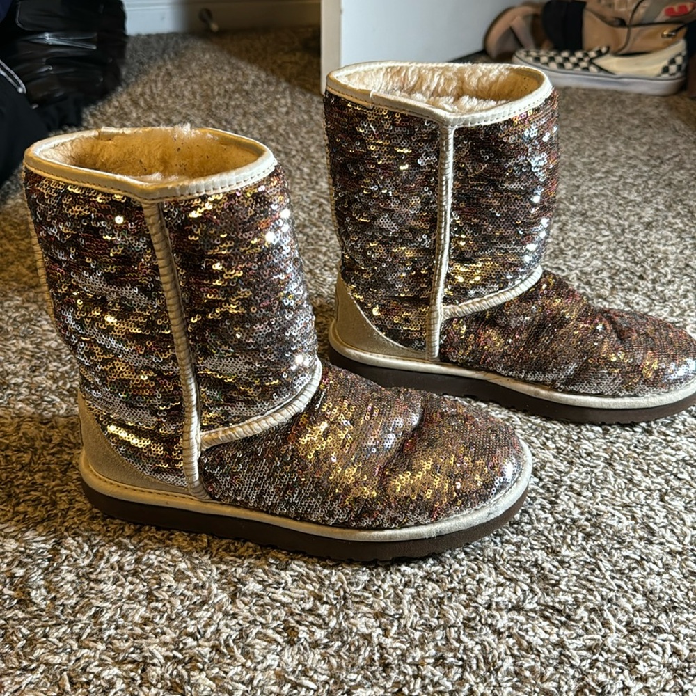UGG Flip Sequin Classic Short Boots Brown/Silver